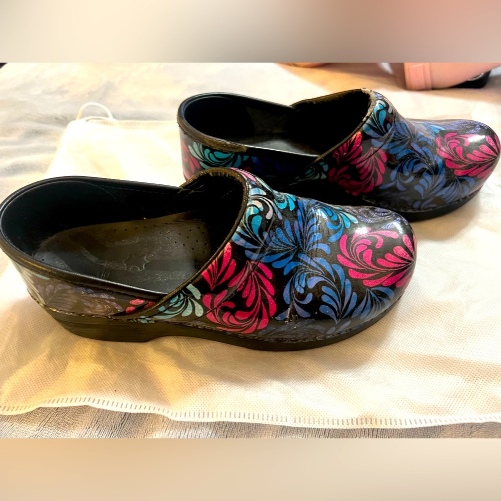 Size 37 Dansko. GUC